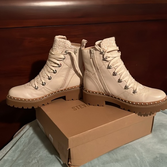 New Steve Madden Rainier boots bone color size 9 - Picture 6 of 6